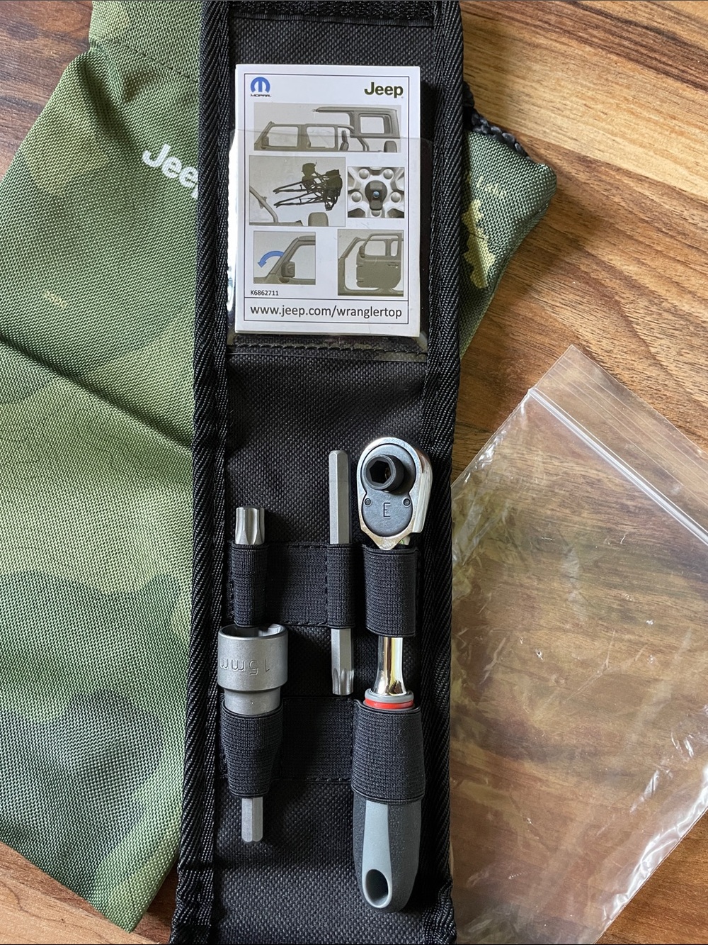 NEW Jeep Wrangler hard top removal kit and manual bag - Picture 2 of 3